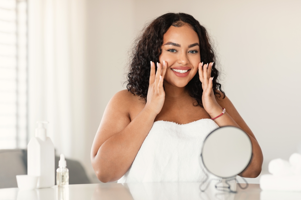 beautiful black plus size woman in towel making fa 2022 12 16 09 25 09 utc scaled Face Surgery Aftercare