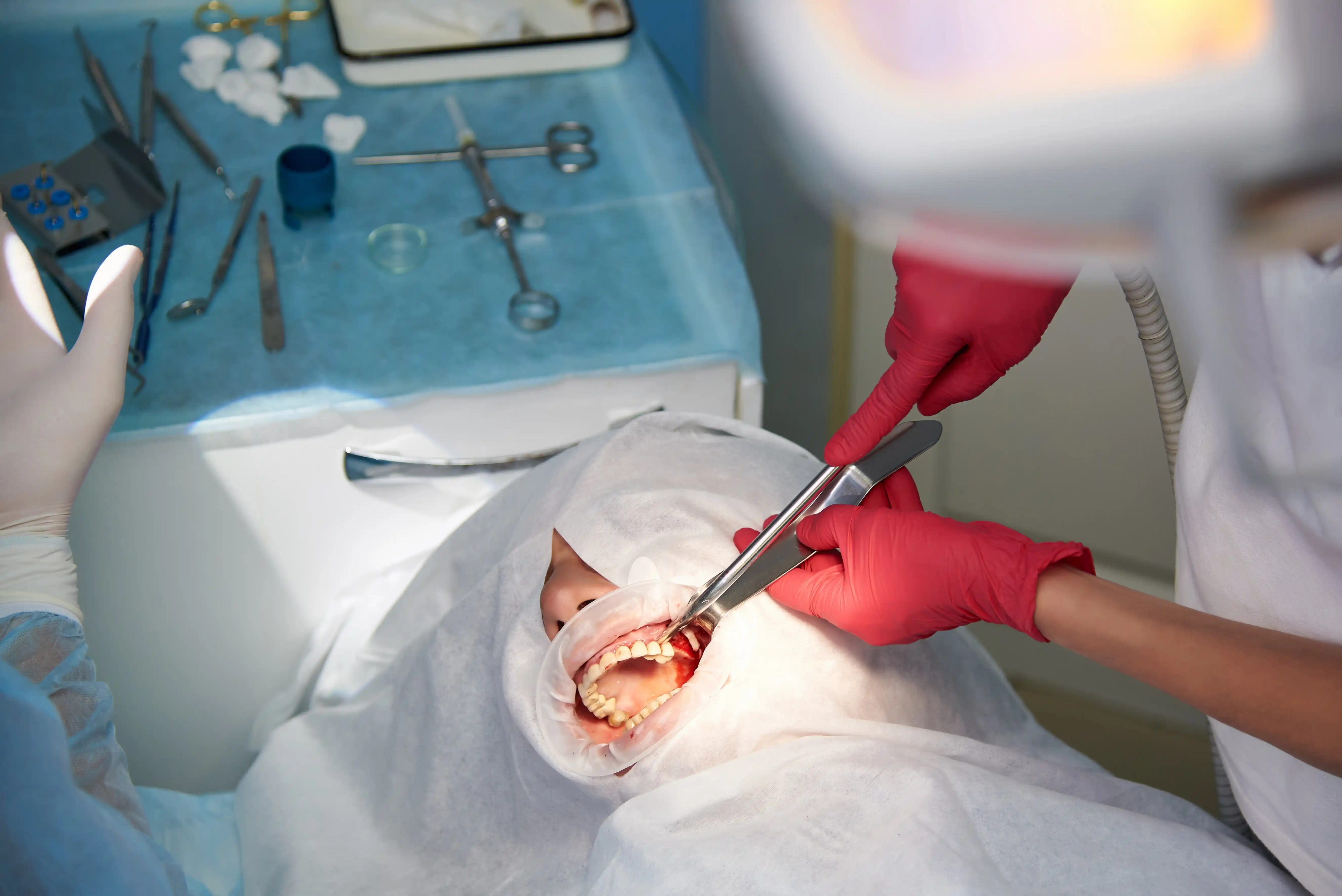 Tooth sinus scaled
